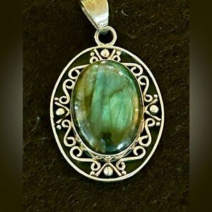 Labradorite pendent